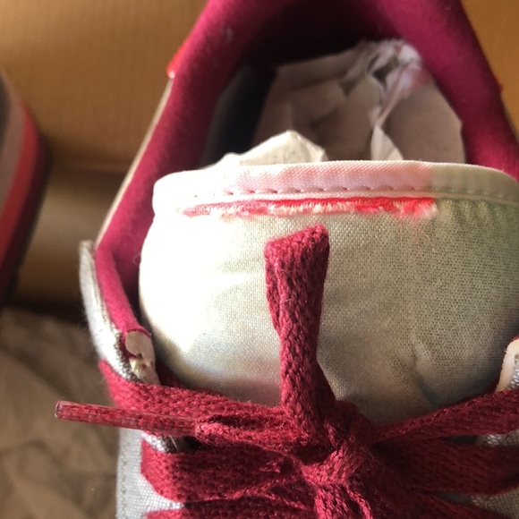 Like new in box Saucony Jazz Triple denim multi grey and burgundy sneaker 8 - Picture 3 of 9